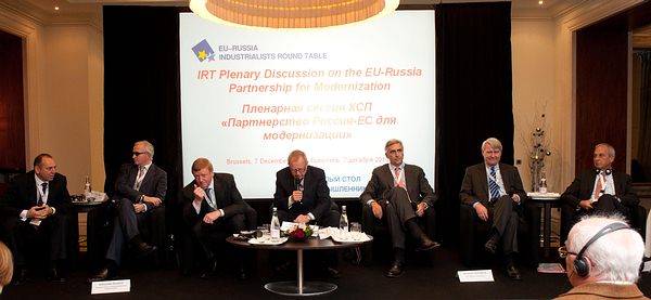 Генеральный директор РОСНАНО Анатолий Чубайс выступил на круглом столе предпринимателей и промышленников ЕС и России