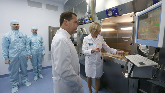 Дмитрий Медведев посетил Центр ядерной медицины в&nbsp;Уфе