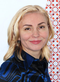 Юлия Собакина, вице-президентом по коммерции и маркетингу «НоваМедики»