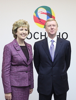 Президент Ирландии Мэри Макэлис и генеральный директор РОСНАНО Анатолий Чубайс