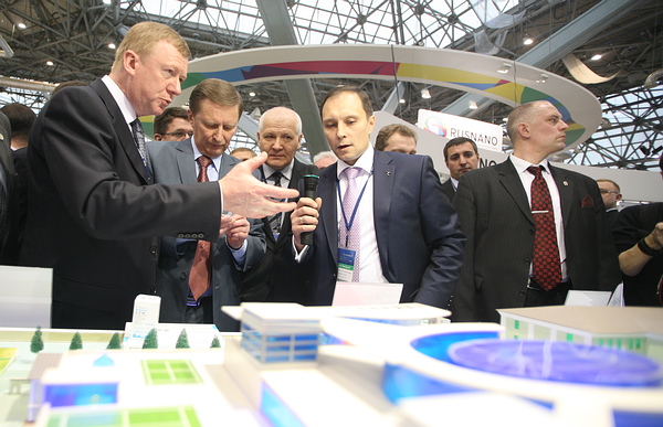 Одновременно с началом работы Форума открылась выставка продукции российских нанотехнологических предприятий